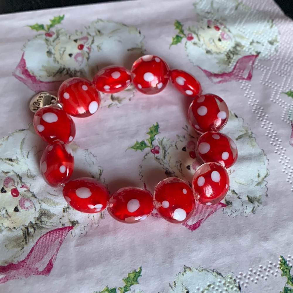 Bracelet, Christmas Bracelet made of glass beads.NWOT